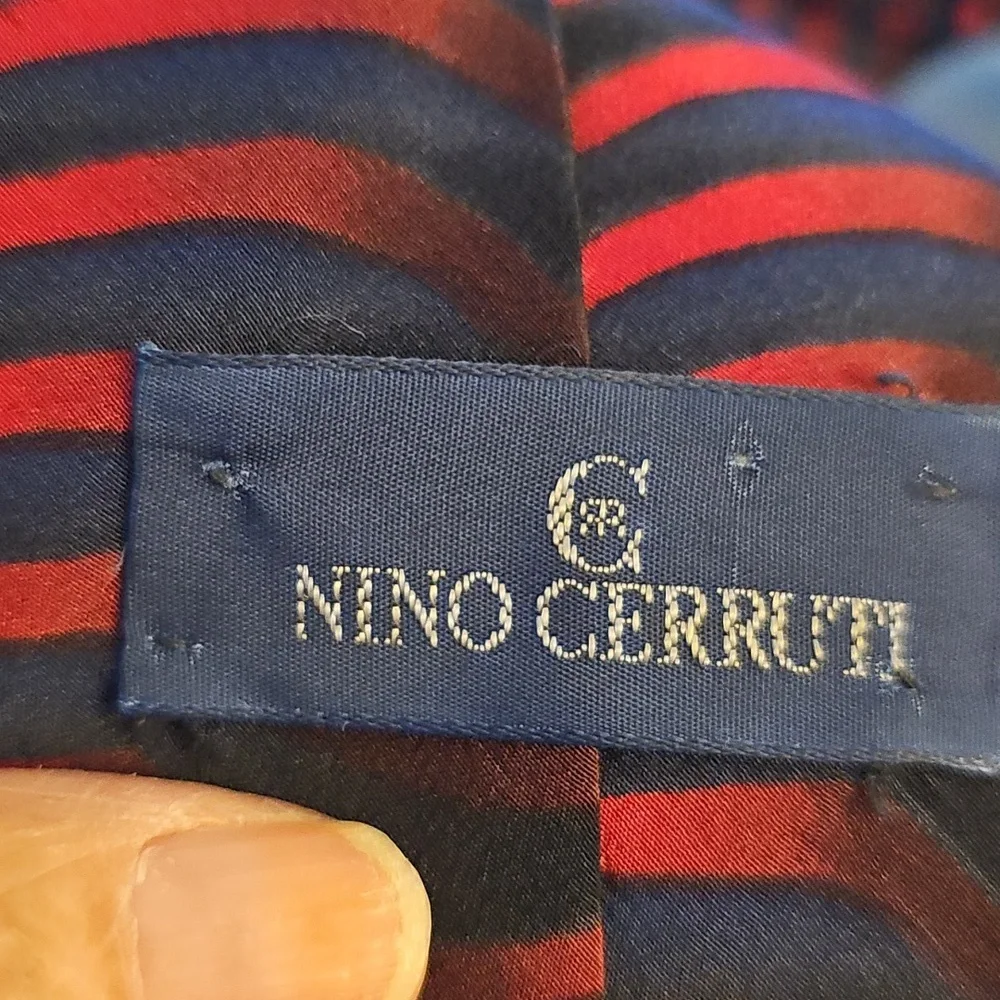 Nino Cerruti Silk Italian Stylish Red‎ and Black Men's Tie.